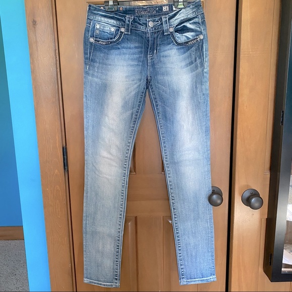 Miss Me Skinny Jeans - Picture 3 of 10